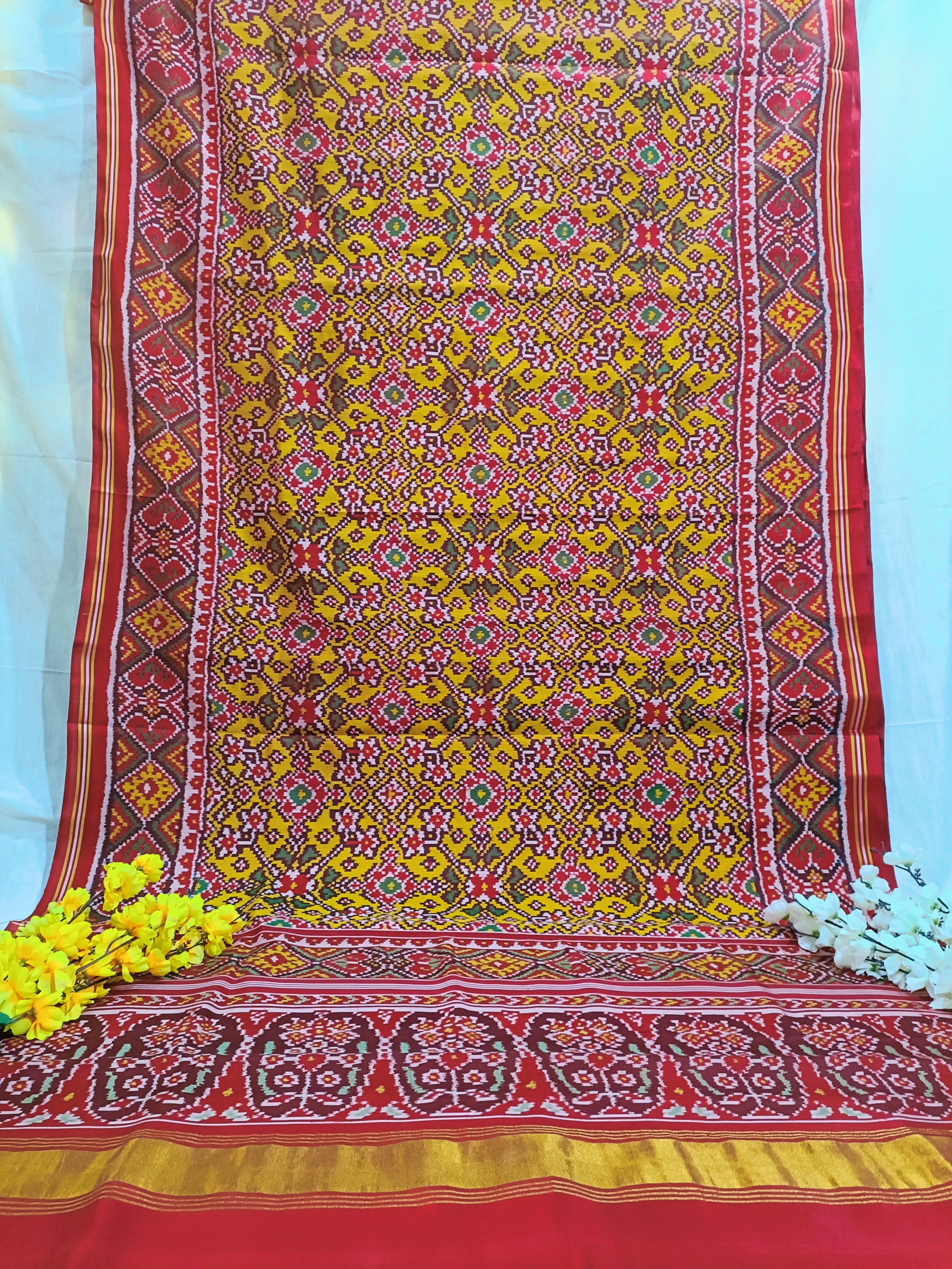 ✨THE SUNBURST GLORY: HANDWOVEN  YELLOW AND RED PATOLA SAREE